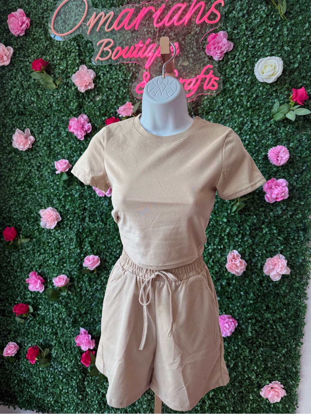 Neutral Beige Short Sleeve Crop Top - Unbranded